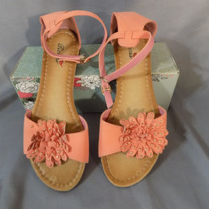 sandals with studded floral design